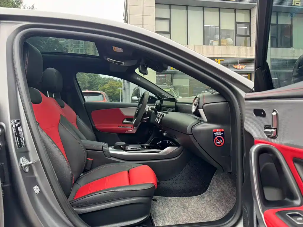 Mercedes-Benz A-Class AMG 2023 AMG A 35 L 4MATIC купить на сайте DeffCars