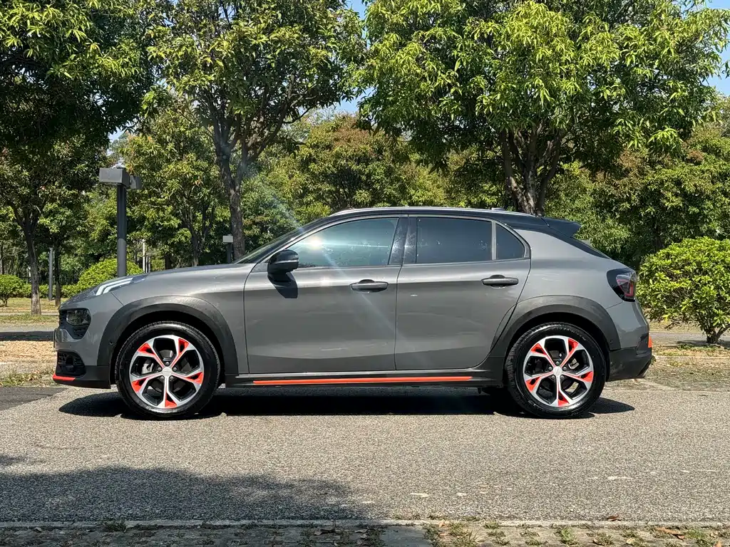 Lynk & Co 02 2018 1.5T DCT 2WD Pro Edition National V купить на сайте DeffCars