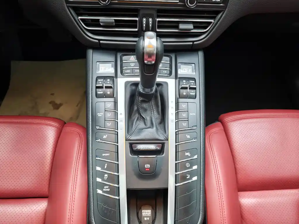 Macan 2021 Macan 2.0T купить на сайте DeffCars