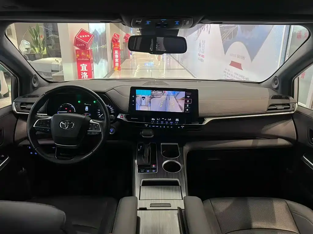SIENNA 2023 2.5L Hybrid Premium Edition купить на сайте DeffCars