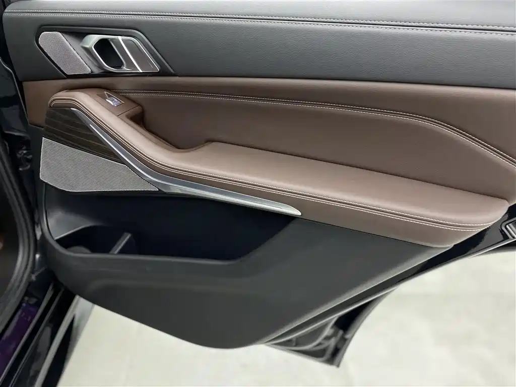 BMW X5 2022 facelift xDrive 40Li M sports package купить на сайте DeffCars