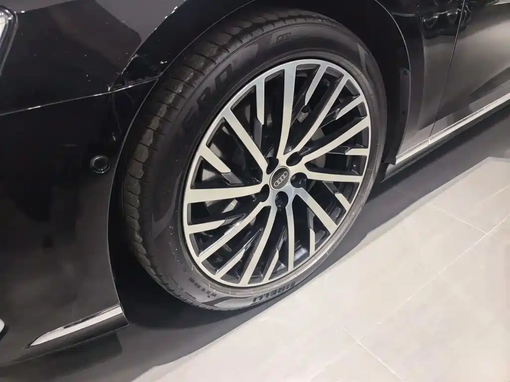 Audi A8 2023 A8L 50 TFSI quattro Premium Selection купить на сайте DeffCars