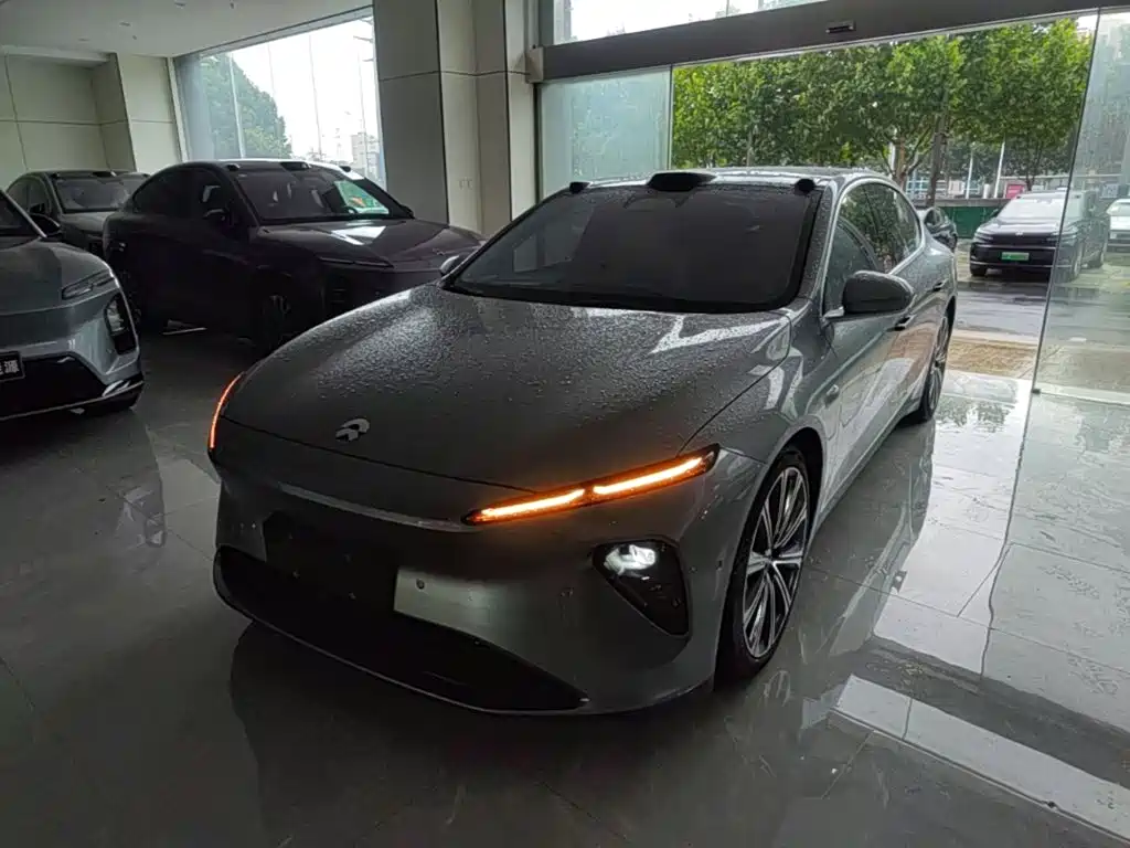 NIO ET7 2024 75kWh Executive Signature Edition купить на сайте DeffCars