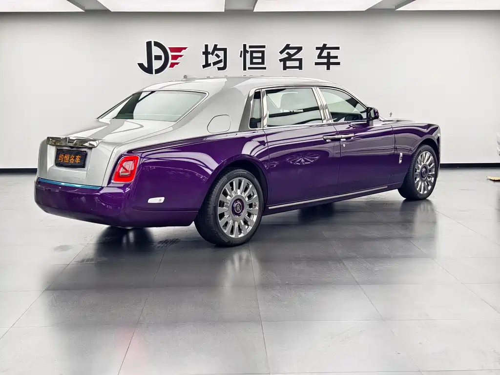 Phantom 2018 6.7T long wheelbase version купить на сайте DeffCars