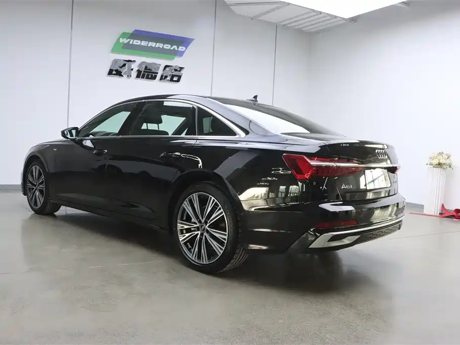 Audi A6L 2024 45 TFSI Premium Dynamic Model купить на сайте DeffCars