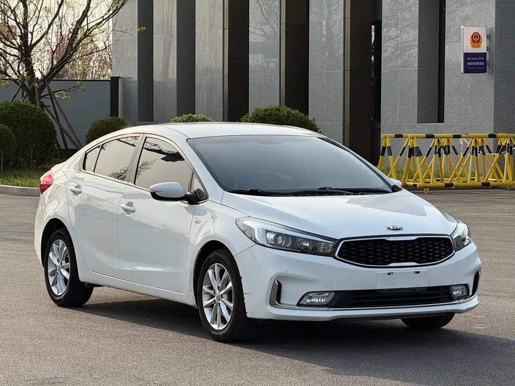 Kia K3 2016 1.6L automatic GL купить на сайте DeffCars