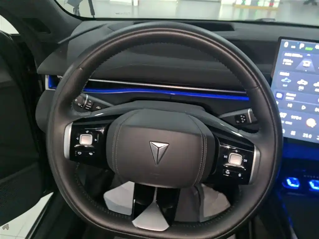 Dark Blue L07 2024 230Max extended range version купить на сайте DeffCars