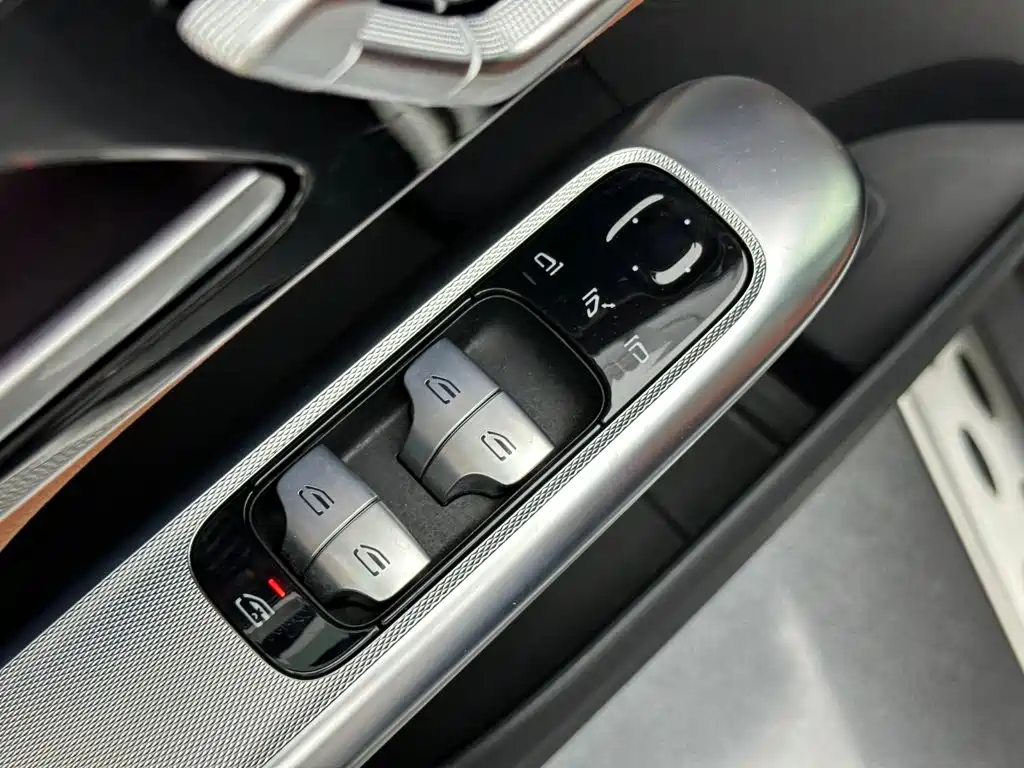 Mercedes-Benz GLC 2023 GLC 300 L 4MATIC Dynamic 7-seater купить на сайте DeffCars