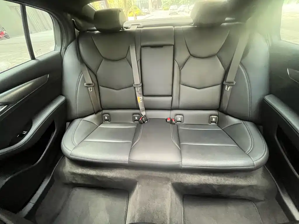 Cadillac CT5 2024 28T Luxury Pro купить на сайте DeffCars