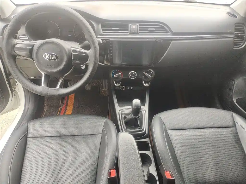 Kia K2 2017 Sedan 1.4L MT 15th Anniversary Special Edition GLS купить на сайте DeffCars