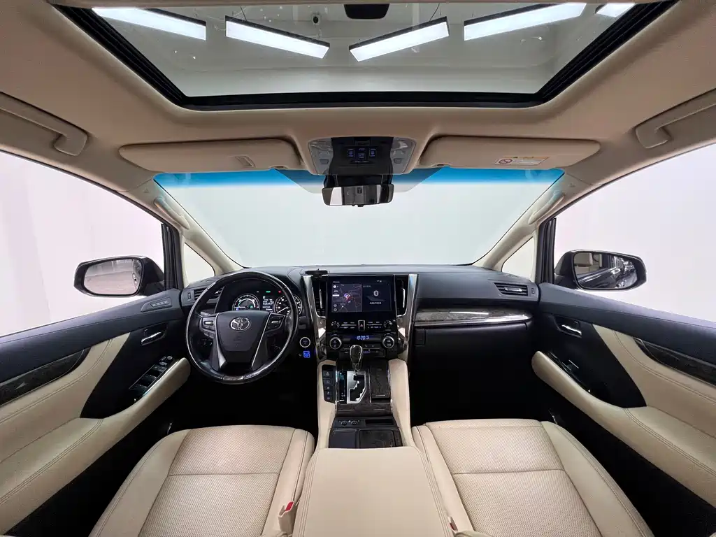 Wilfa 2021 Crown Dual Engine 2.5L HV Premium Edition купить на сайте DeffCars
