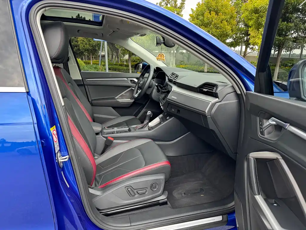 Audi Q3 2019 40 TFSI Fashionable and Elegant купить на сайте DeffCars