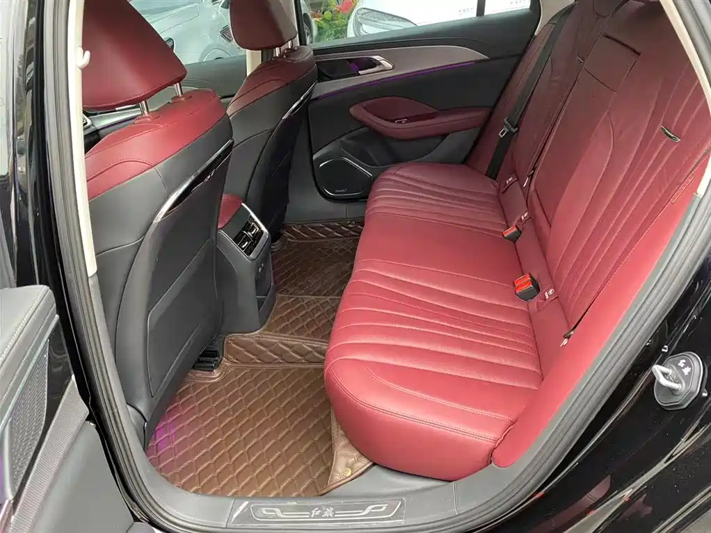 Hongqi H5 2023 2.0T Automatic Zhilianqichang Edition купить на сайте DeffCars