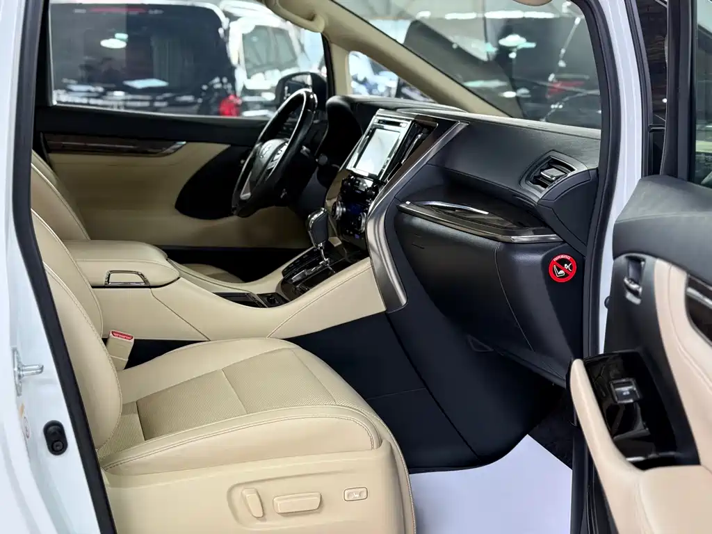 Alfa 2018 facelift 3.5L premium version купить на сайте DeffCars
