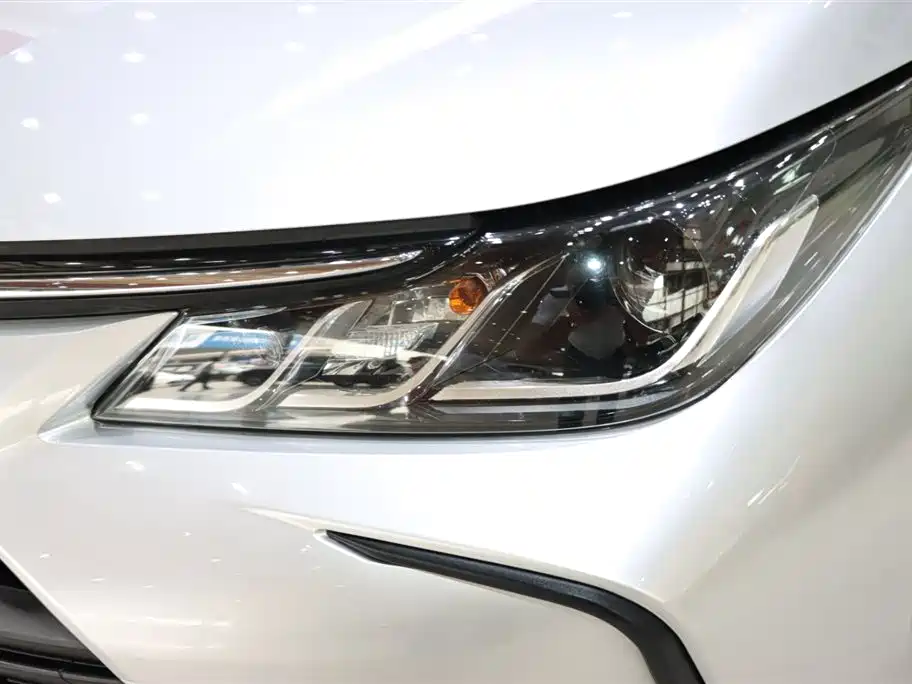 Corolla 2021 Dual Engine 1.8L E-CVT Pioneer Edition купить на сайте DeffCars