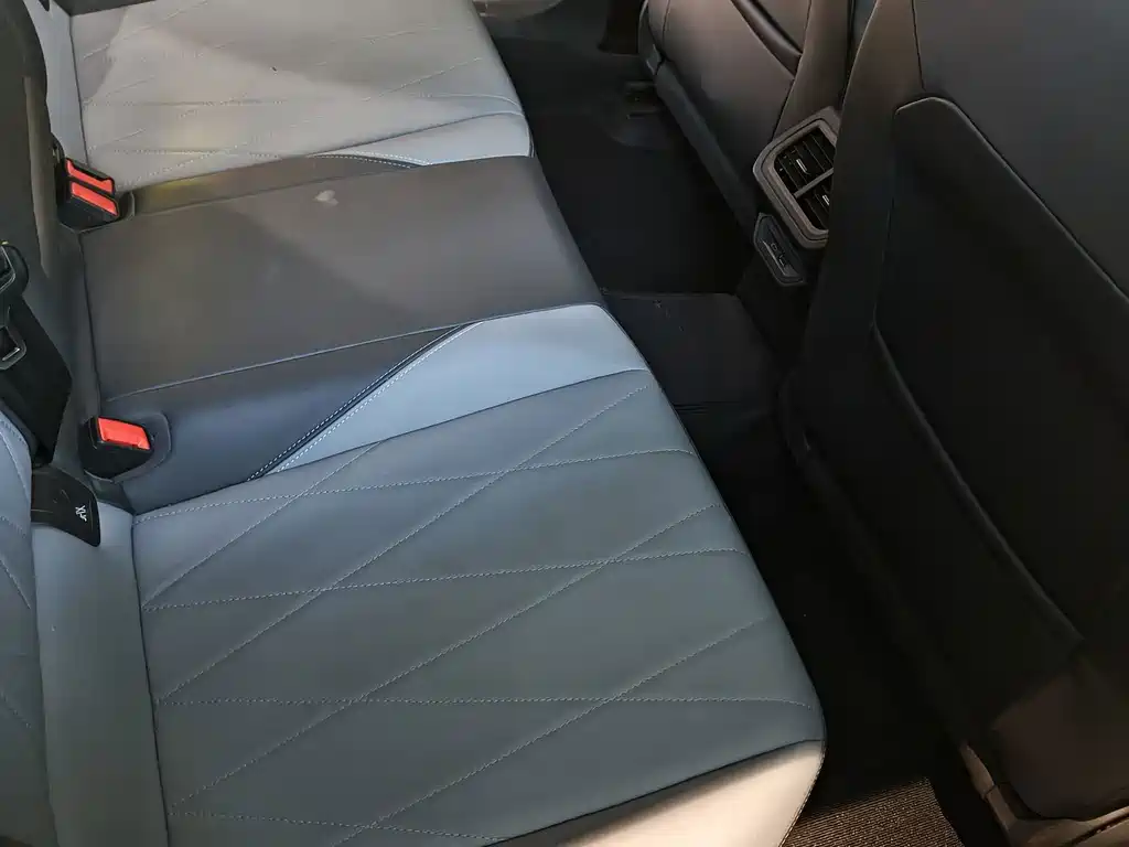 Lavida 2023 facelift 1.5L automatic 5 million version купить на сайте DeffCars
