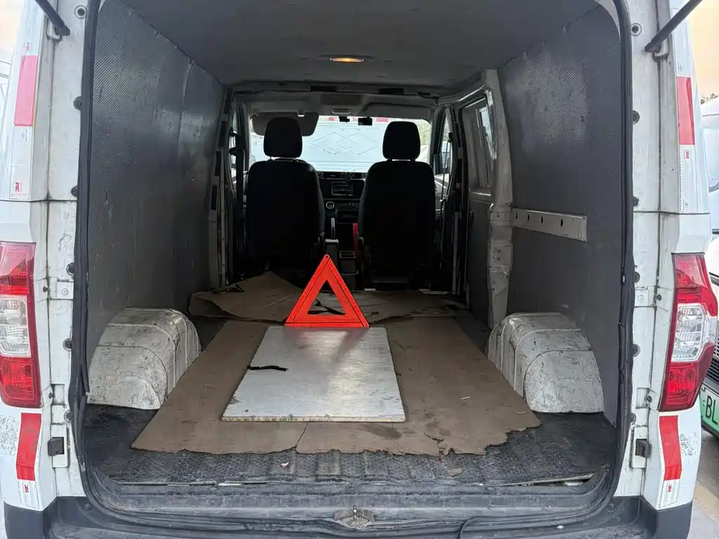 Maxus EV30 2019 Urban Logistics Vehicle Intelligent Edition Long Axis SAIC Era 52.5kWh купить на сайте DeffCars