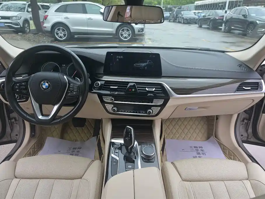 BMW 5 Series 2018 540Li Executive Edition купить на сайте DeffCars