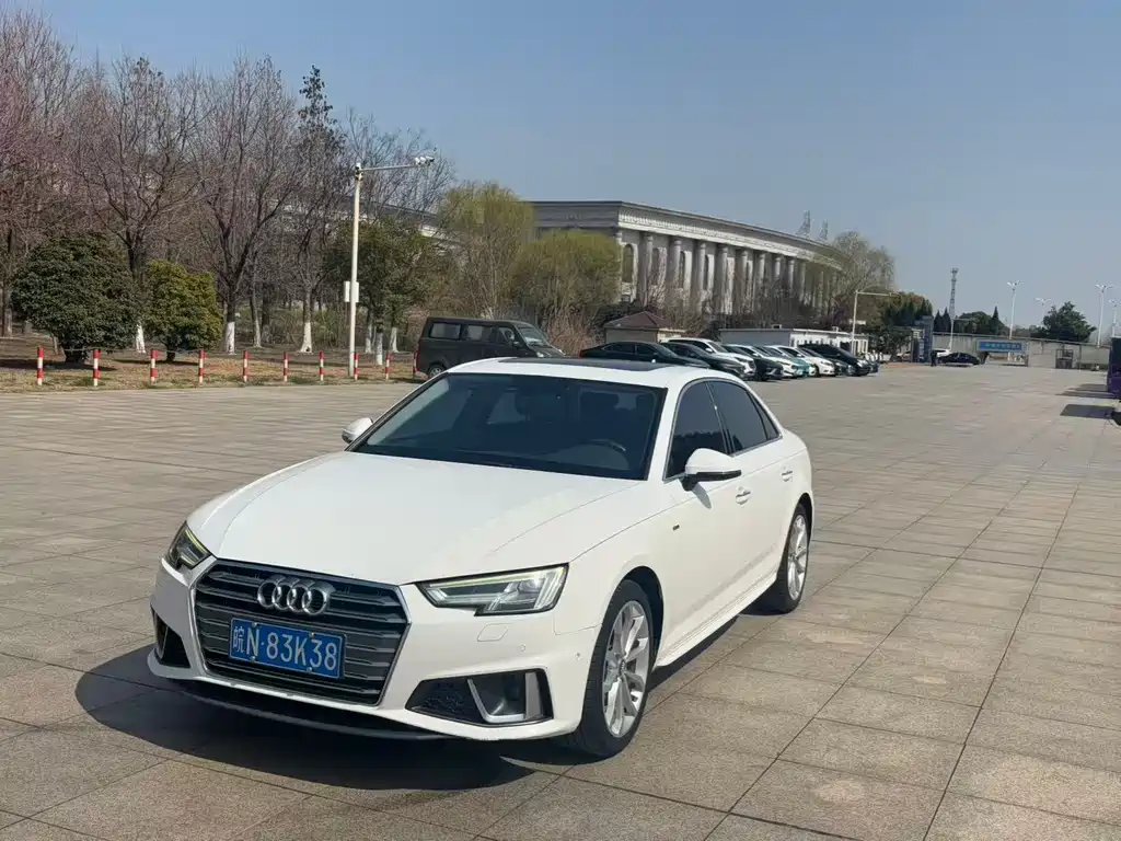 Audi A4L 2019 40 TFSI Fashion Type National V купить на сайте DeffCars