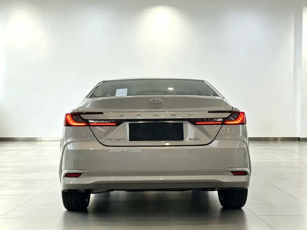 Camry 2024 Shuangqing 2.0HGVP Deluxe Edition купить на сайте DeffCars