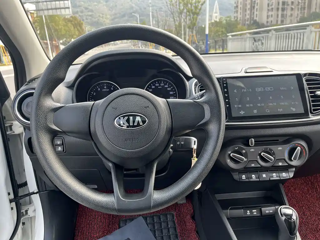 Huanchi 2020 1.4L automatic comfort sunroof version купить на сайте DeffCars