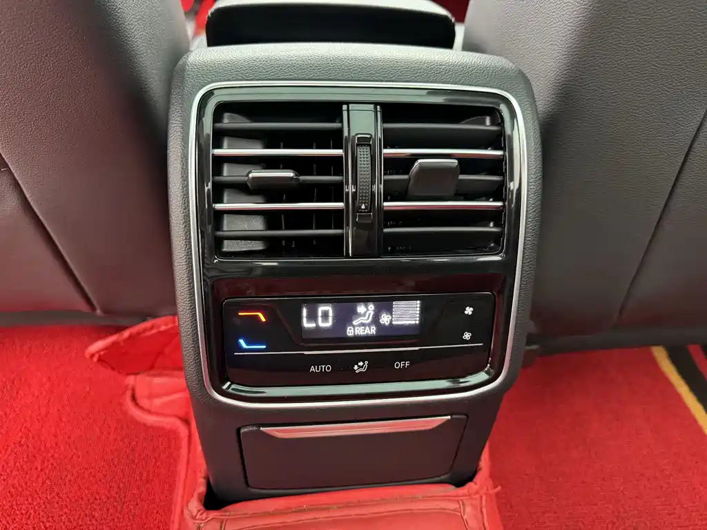 Magotan 2020 330TSI DSG leading model купить на сайте DeffCars