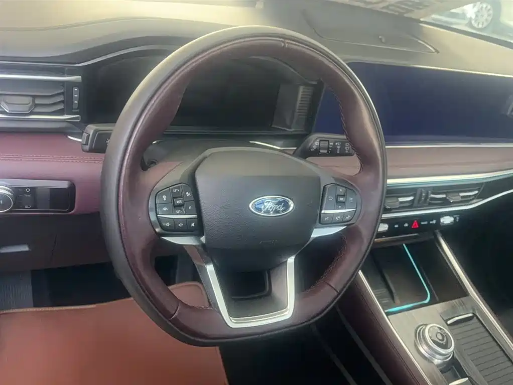 Explorer 2023 EcoBoost 285 four-wheel drive titanium version 7 seats купить на сайте DeffCars