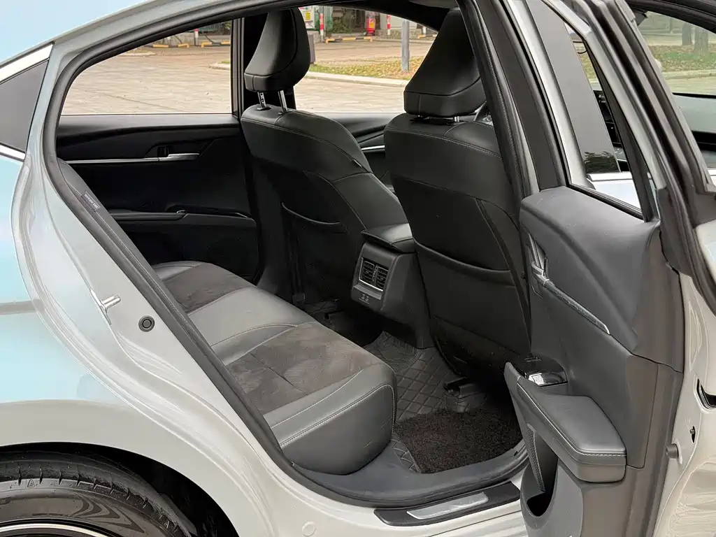 Camry 2024 2.0S Sport Edition купить на сайте DeffCars
