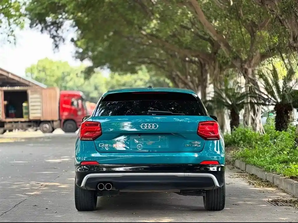 Audi Q2L 2020 35 TFSI fashionable and dynamic купить на сайте DeffCars