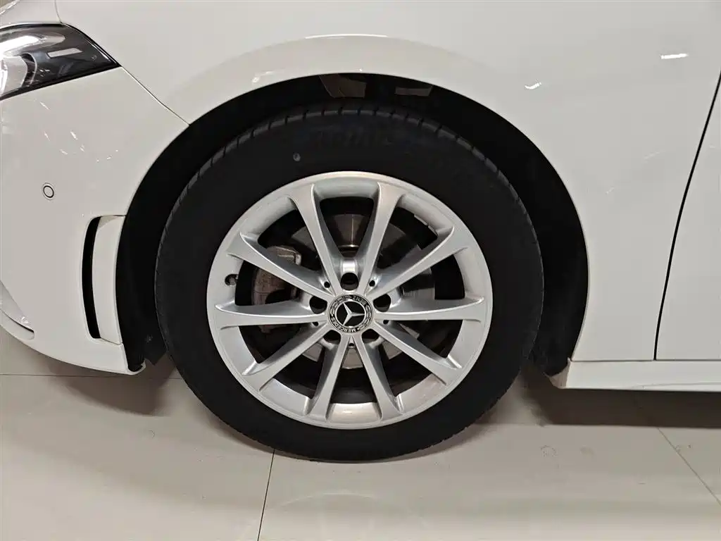 Mercedes-Benz A-Class 2020 A 200 L Sports Sedan купить на сайте DeffCars