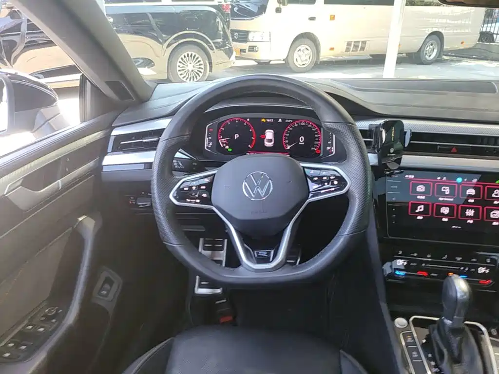 FAW-Volkswagen CC 2024 380TSI eye-catching version купить на сайте DeffCars