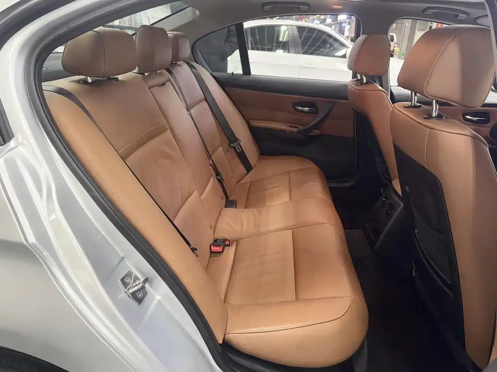 BMW 3 Series 2011款 320i 时尚型 купить на сайте DeffCars