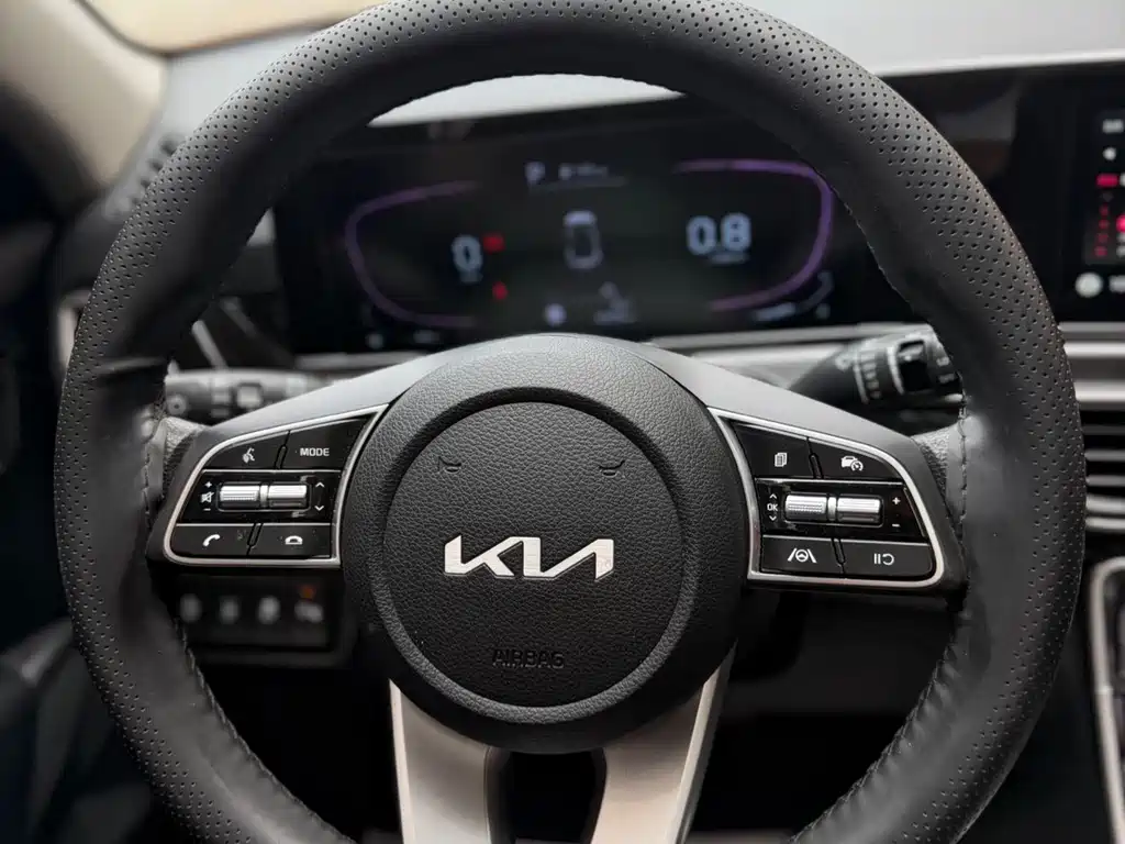 Seltos 2023 1.5L CVT Deluxe Edition купить на сайте DeffCars