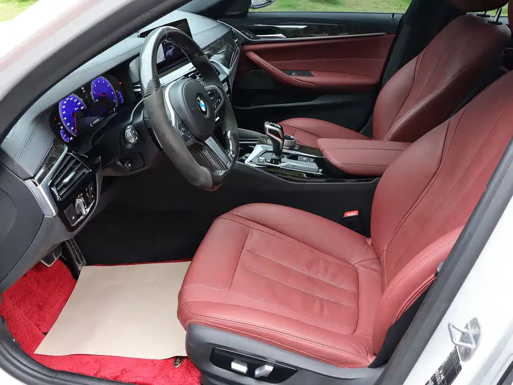 BMW 5 Series 2019 facelift 530Li Exclusive M Sports Package купить на сайте DeffCars
