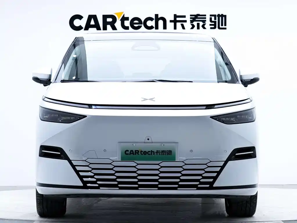 Xpeng X9 2025 pure electric 740 long battery life Max купить на сайте DeffCars