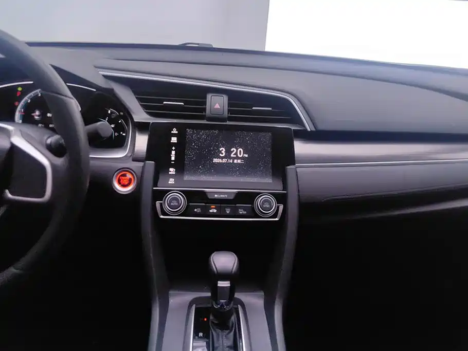 Civic 2019 220TURBO CVT Dynamic Edition National VI купить на сайте DeffCars