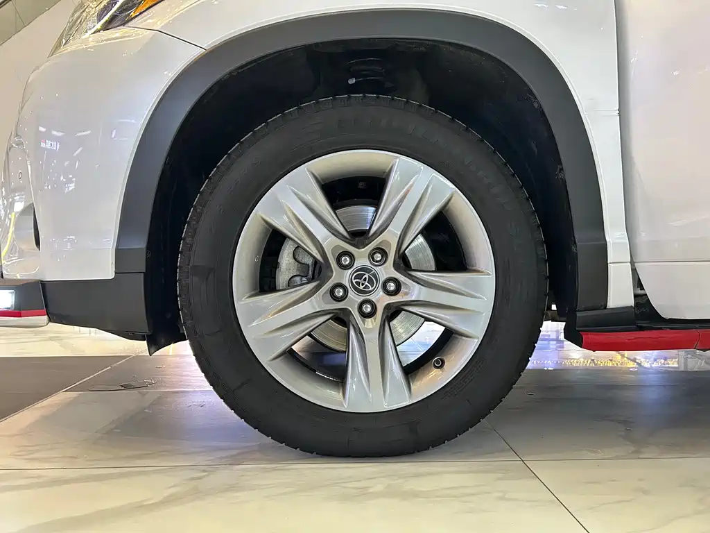 Highlander 2018 2.0T four-wheel drive luxury version, 7 seats, National VI купить на сайте DeffCars