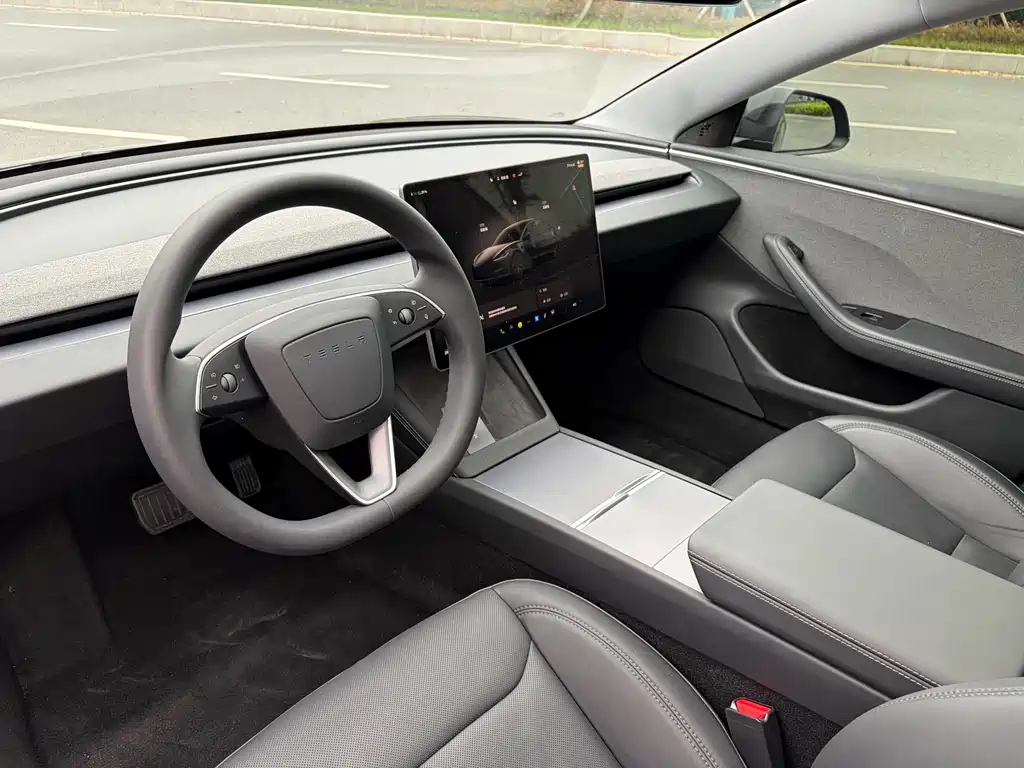 Model 3 2023 rear-wheel drive version купить на сайте DeffCars