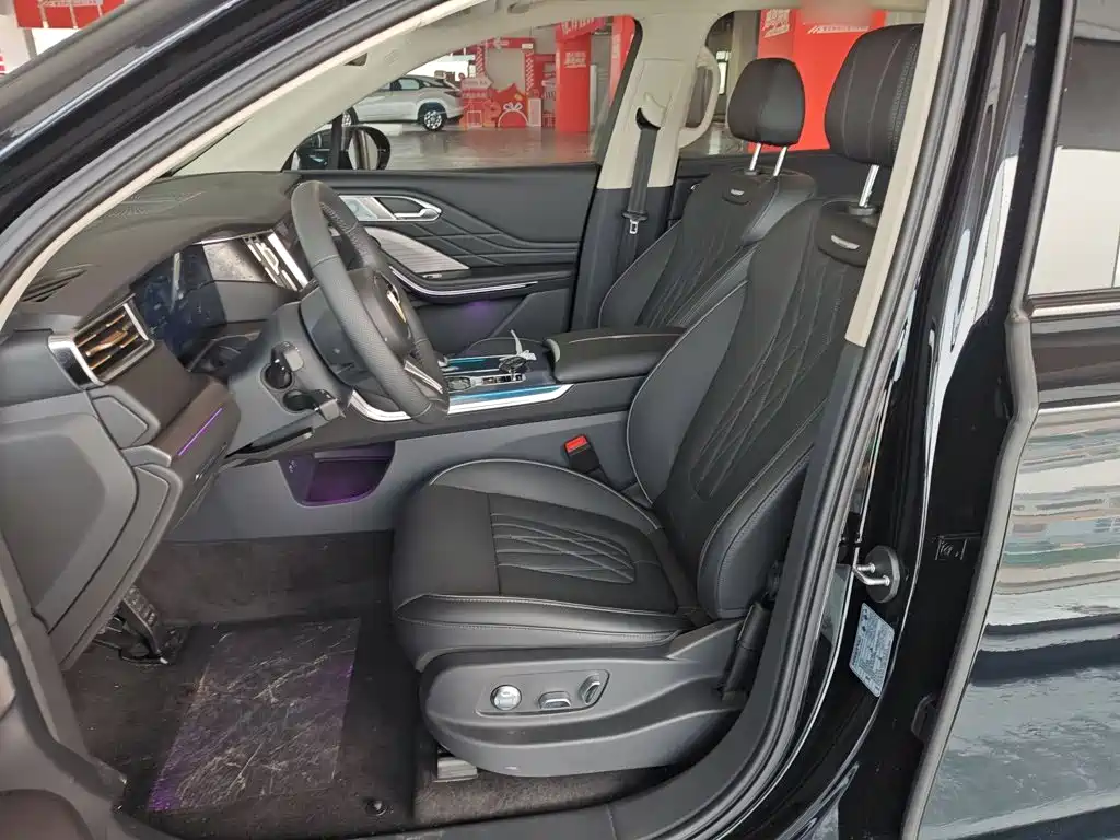 Hongqi HS7 PHEV 2024 2.0T PHEV four-wheel drive Qichang version 7 seats купить на сайте DeffCars