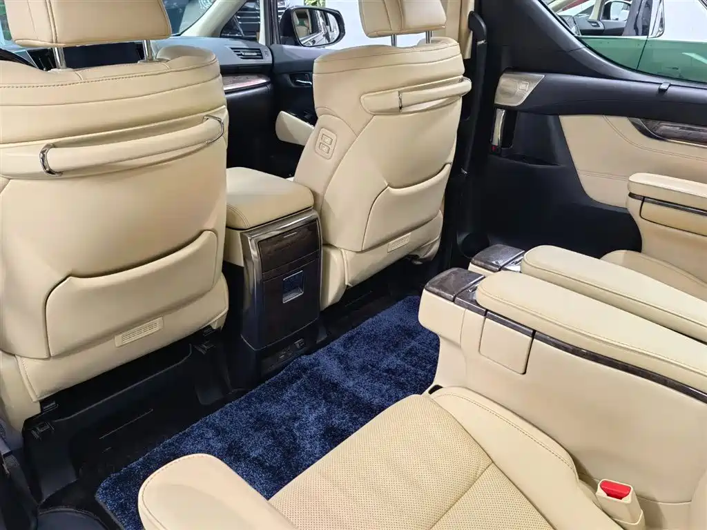 Wilfa 2021 Crown Dual Engine 2.5L HV Premium Edition купить на сайте DeffCars