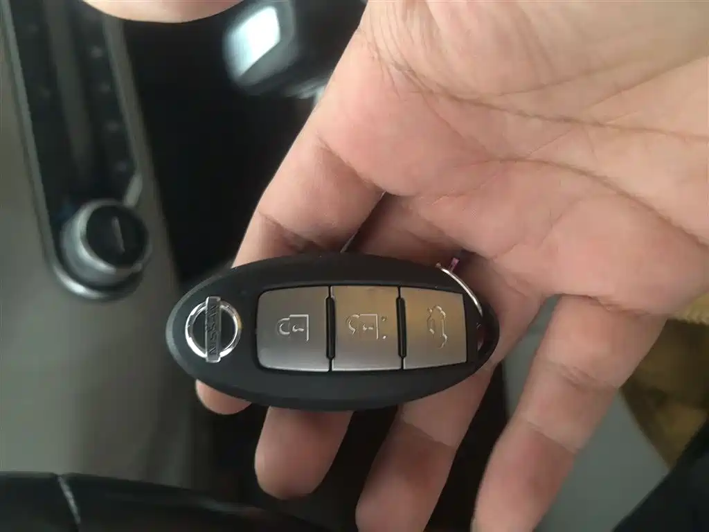 Teana 2021 2.0L XL Upper AD1 Smart Travel Navigation Edition купить на сайте DeffCars