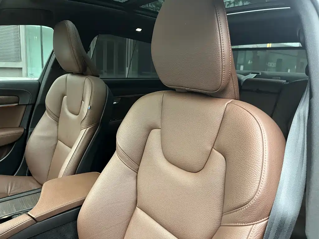 Volvo S90 2022 B5 Zhiyuan Luxury Edition купить на сайте DeffCars