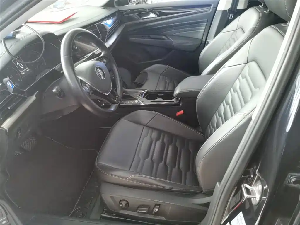 Passat 2019 330TSI Elite Edition National VI купить на сайте DeffCars