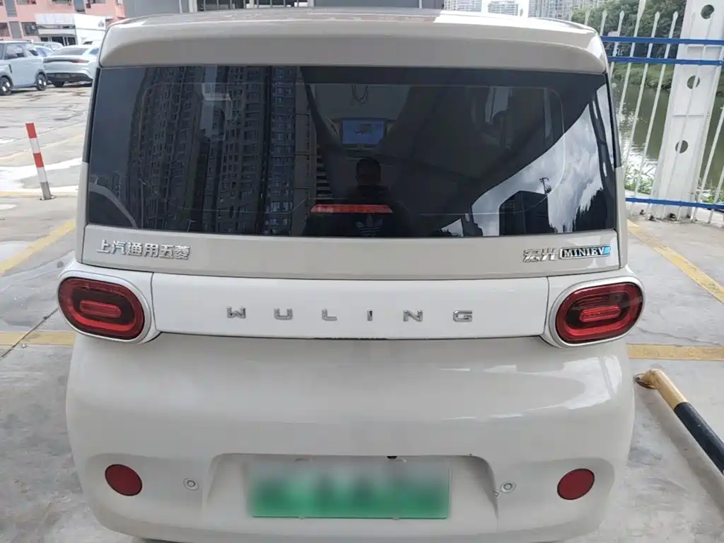Hongguang MINIEV 2024 third generation 215km youth version купить на сайте DeffCars