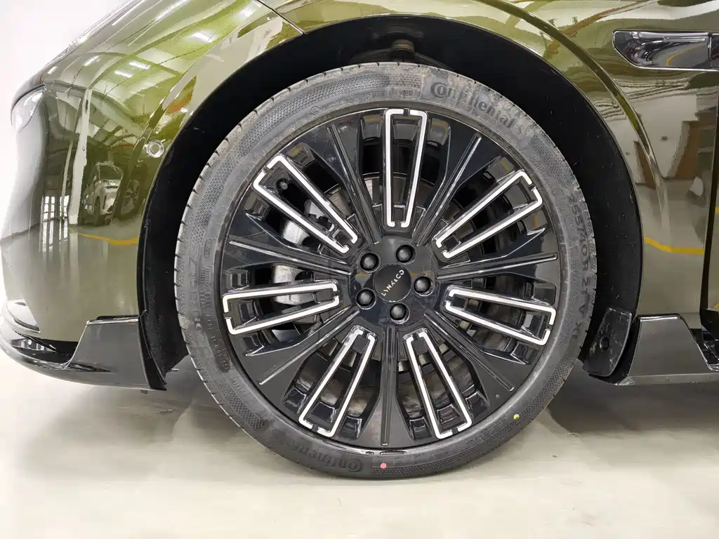 Lynk & Co 10 2025 240 four-wheel drive Ultra sports version H7 купить на сайте DeffCars