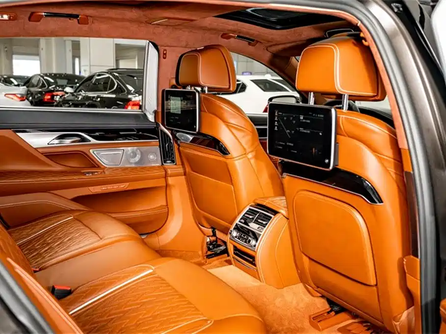 BMW 7 Series 2019 facelift 750Li xDrive V8 M Sports Package купить на сайте DeffCars