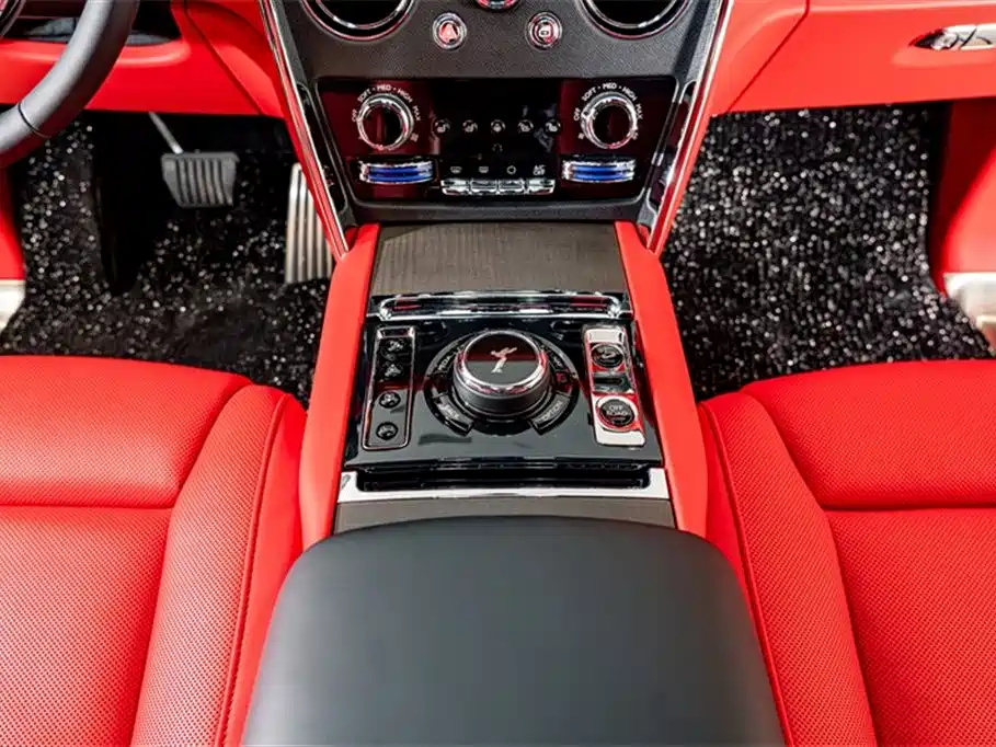 Cullinan 2024 four-seat version купить на сайте DeffCars