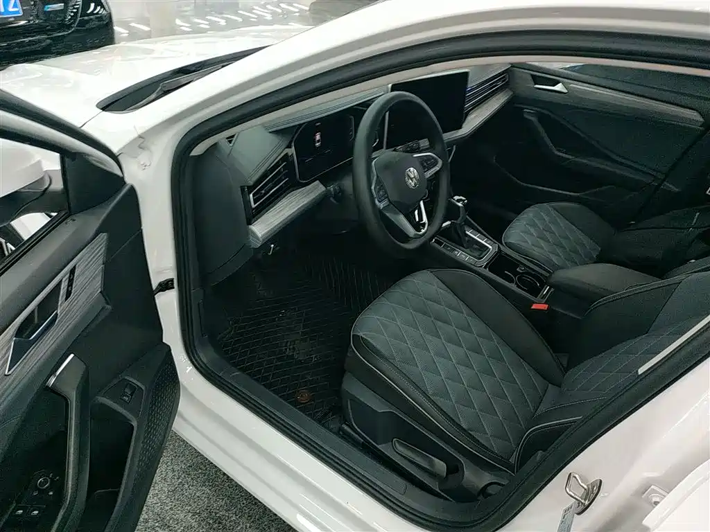 Sagitar 2023 300TSI DSG Super Edition купить на сайте DeffCars