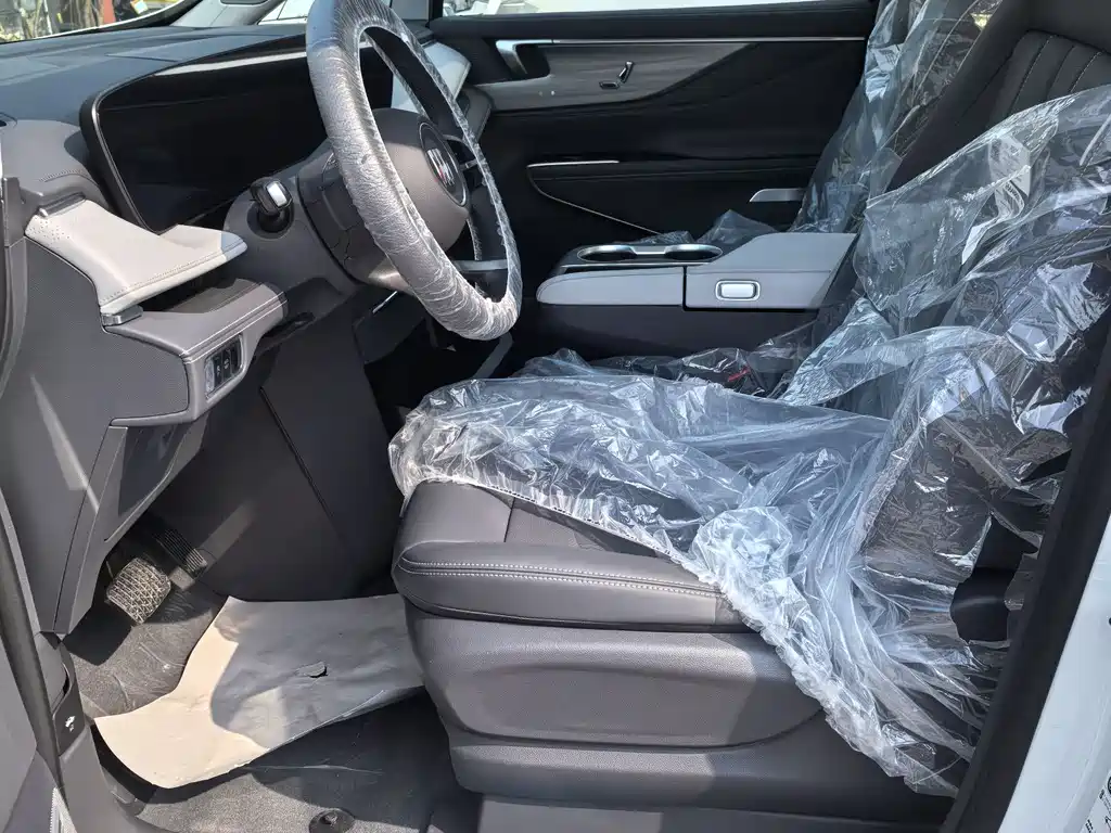 Buick GL8 2026 Lu Zun Exclusive Edition купить на сайте DeffCars