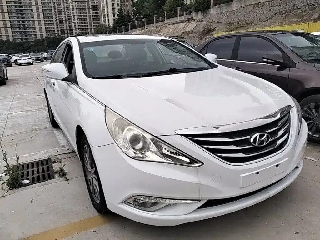 Sonata 2015 Classic 2.0L Automatic Deluxe Edition купить на сайте DeffCars